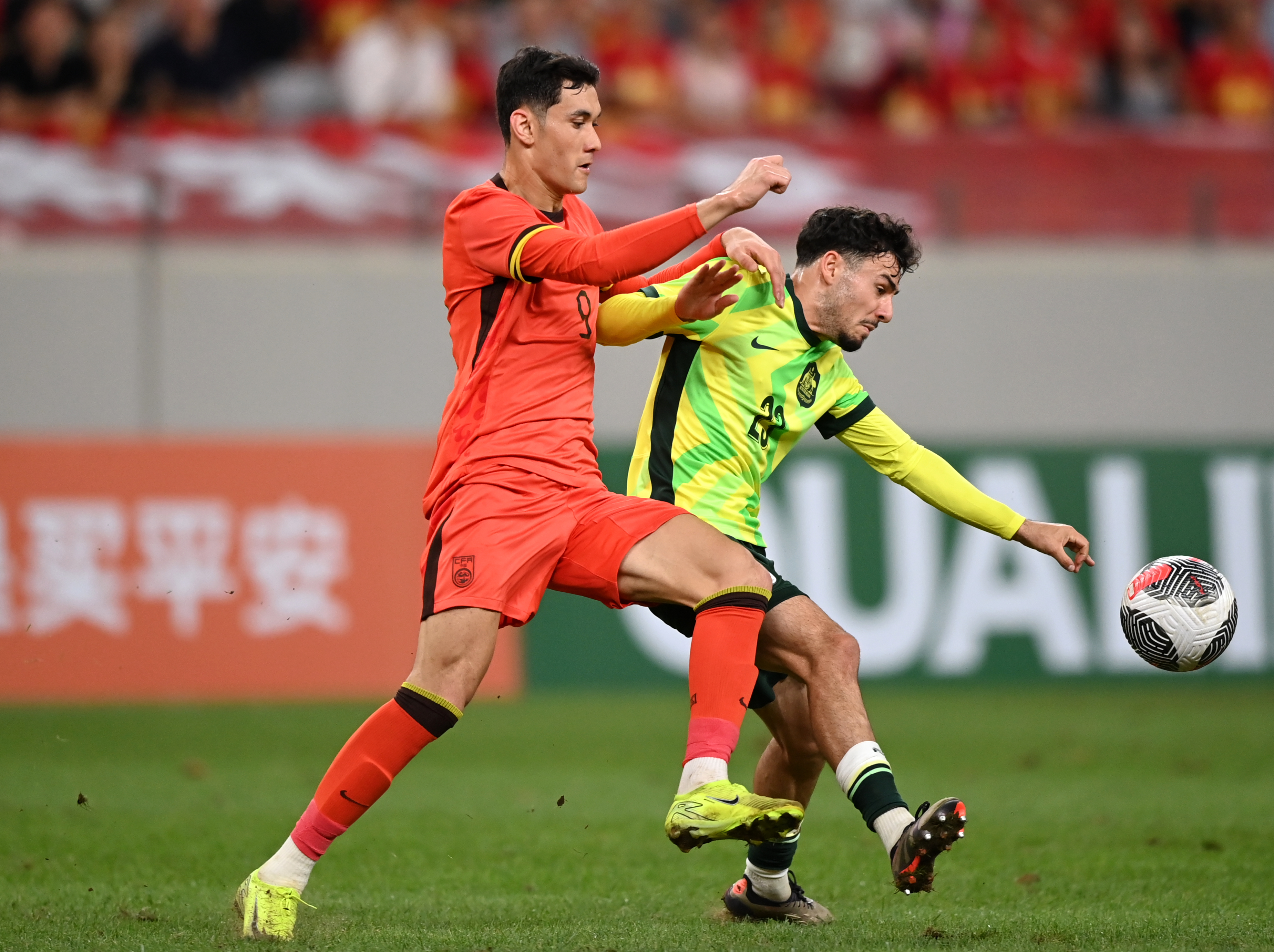 中国足球联赛赛事全面升温,球队实力暴涨(今日足球比赛赛程表) 中国足球联赛赛事全面升温,球队实力暴涨(今日足球比赛赛程表)